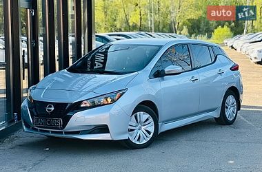 Nissan Leaf  2024