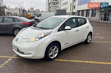Nissan Leaf  2013
