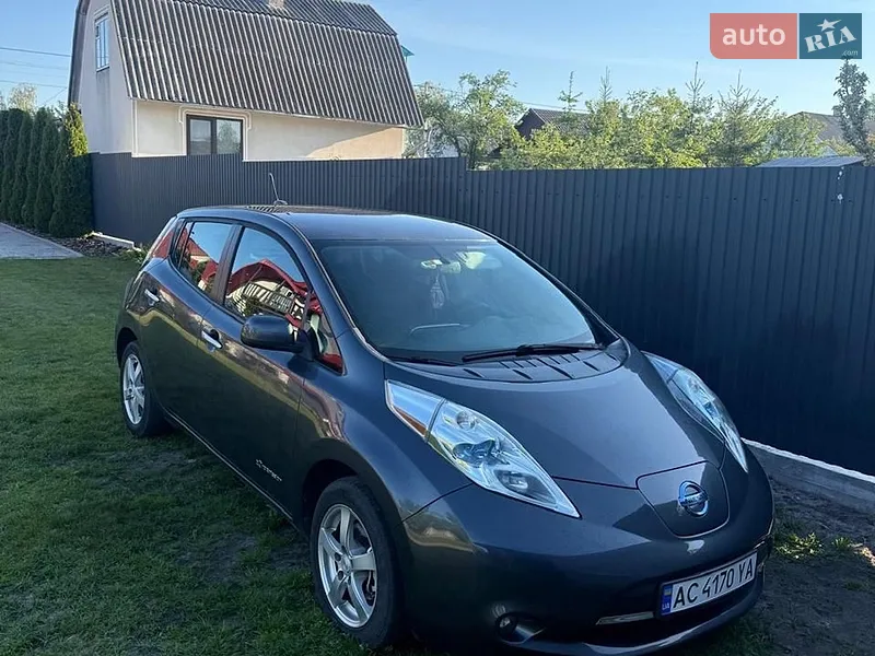 Nissan Leaf
