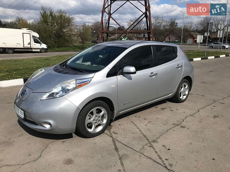 Хетчбек Nissan Leaf 2012 в Вінниці фото Хетчбек Nissan Leaf 2012 в Вінниці