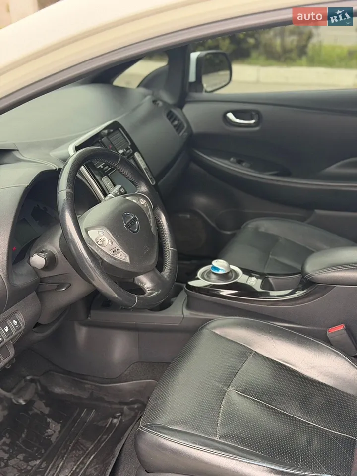 2013 Nissan Leaf - мініатюра 4