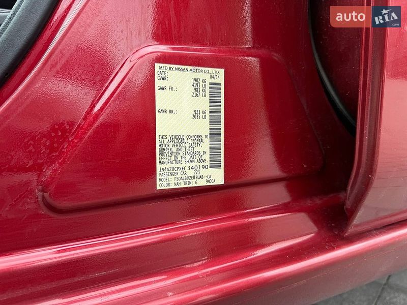 Хэтчбек Nissan Leaf 2014 в Львове