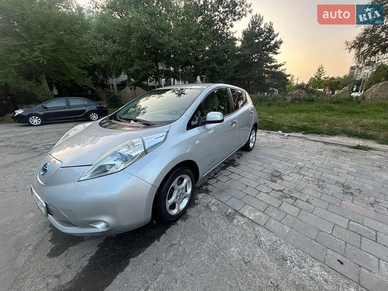 2011 Nissan Leaf - мініатюра 2