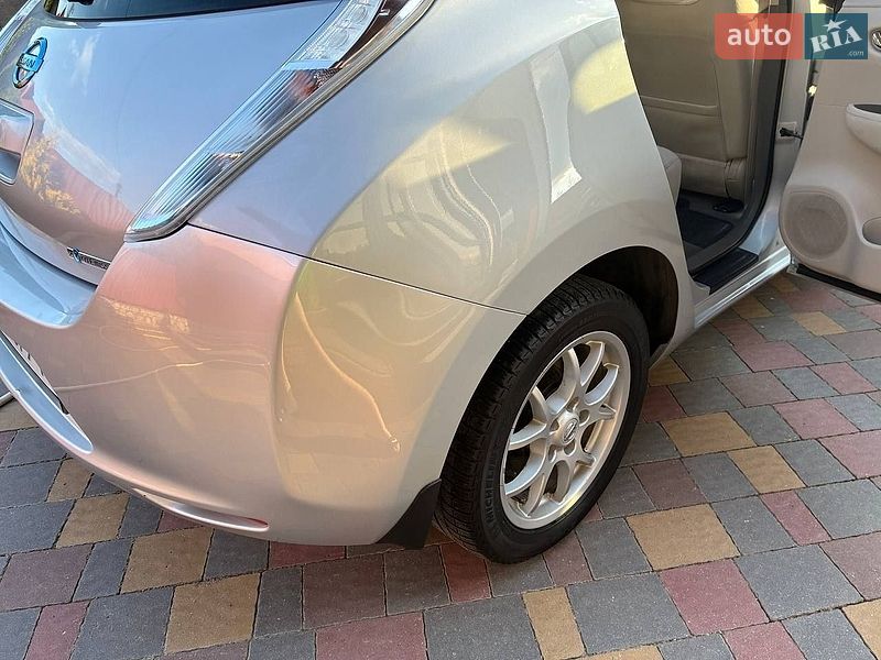 Хетчбек Nissan Leaf 2012 в Тернополі