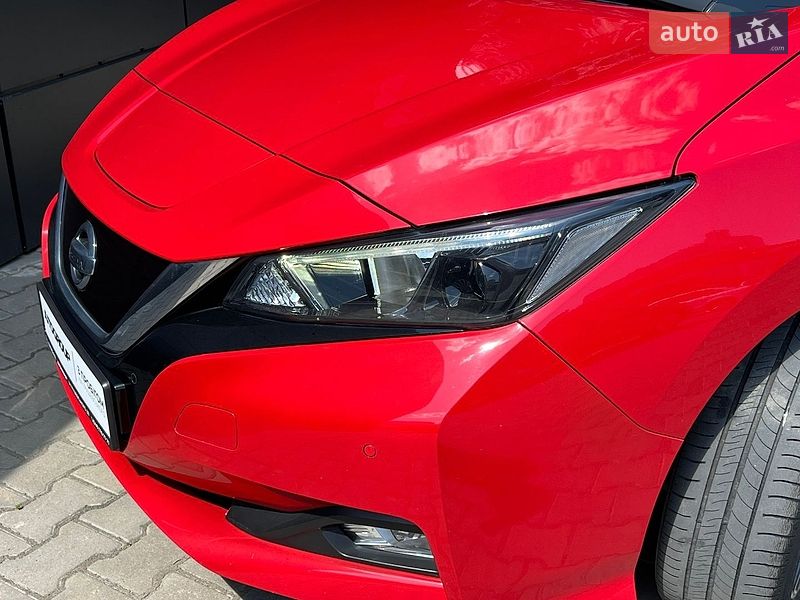 Хэтчбек Nissan Leaf 2018 в Одессе