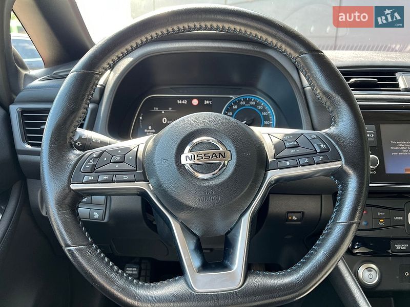 Хэтчбек Nissan Leaf 2018 в Одессе