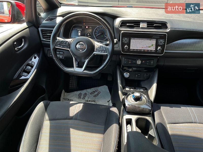 Хэтчбек Nissan Leaf 2018 в Одессе