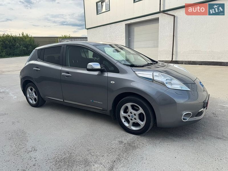 Хэтчбек Nissan Leaf 2013 в Виннице
