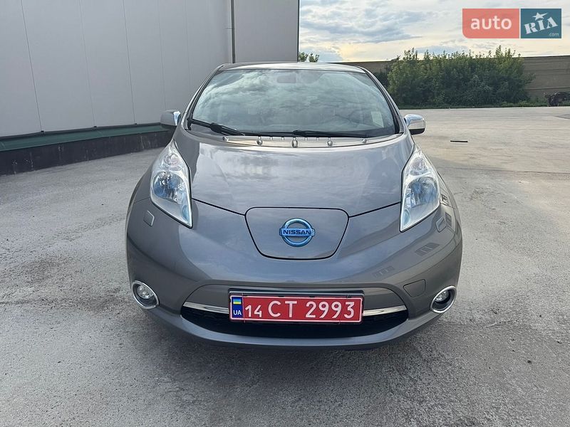 Хэтчбек Nissan Leaf 2013 в Виннице