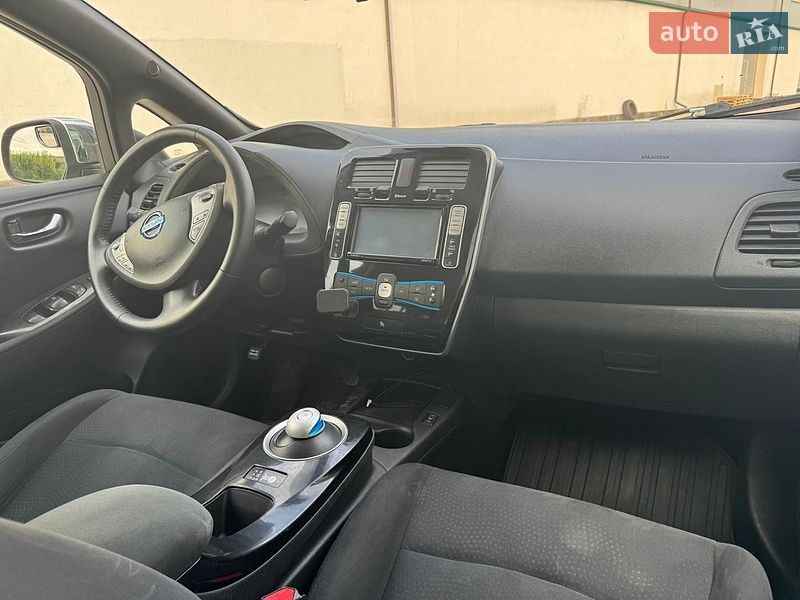 Хэтчбек Nissan Leaf 2013 в Виннице