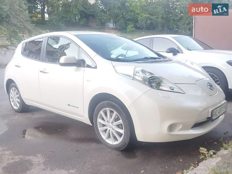 Nissan Leaf 2014