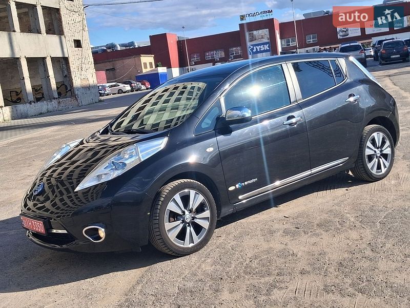 Хэтчбек Nissan Leaf 2014 в Тернополе