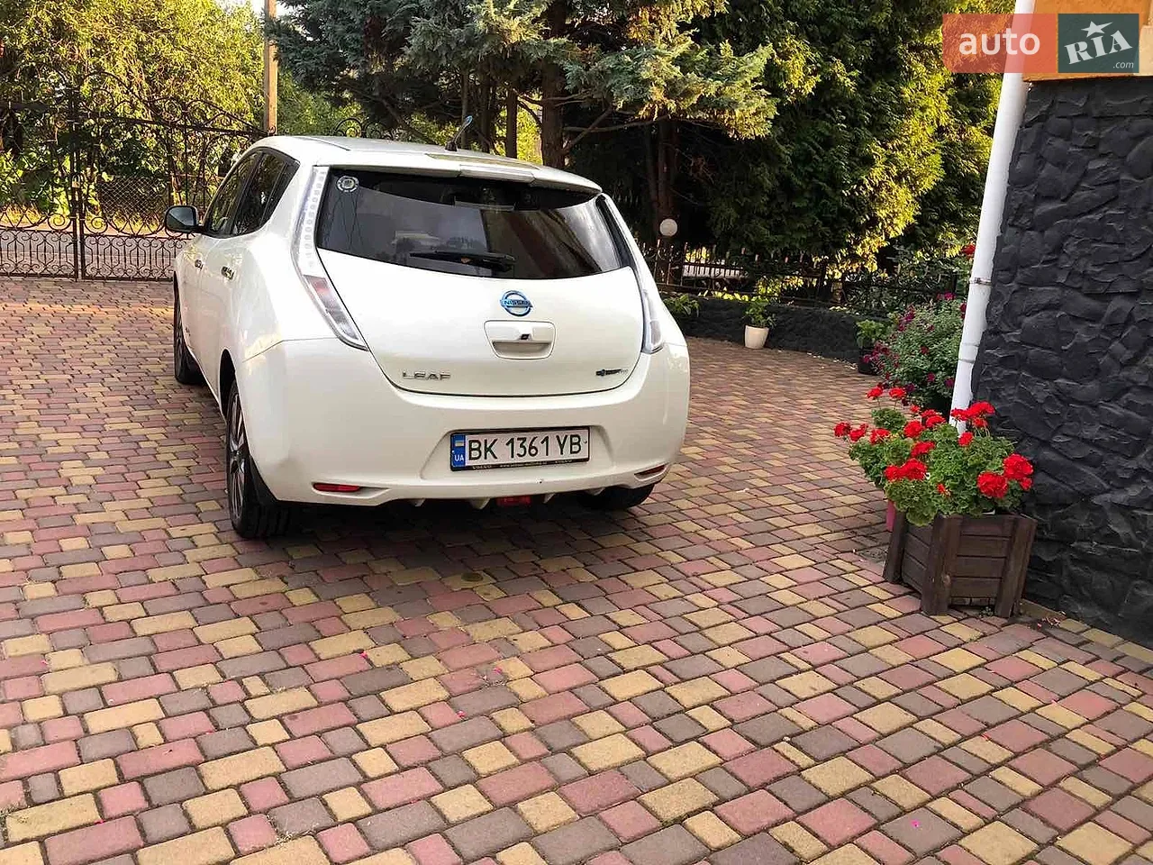 2011 Nissan Leaf - мініатюра 3