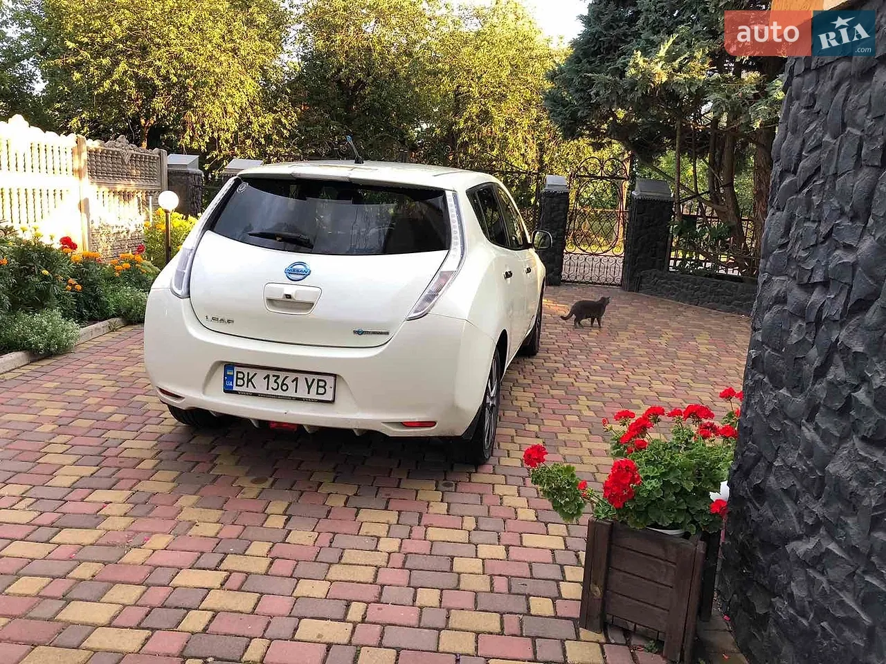 2011 Nissan Leaf - мініатюра 4