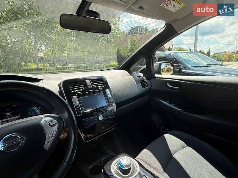 Хэтчбек Nissan Leaf 2014 в Броварах