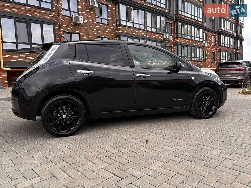 Хэтчбек Nissan Leaf 2014 в Житомире