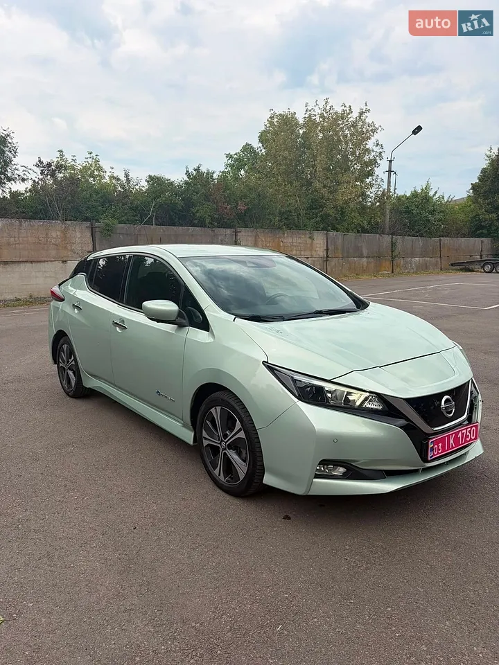 2018 Nissan Leaf - фото 1