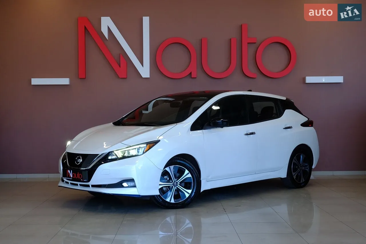 2022 Nissan Leaf - фото 1