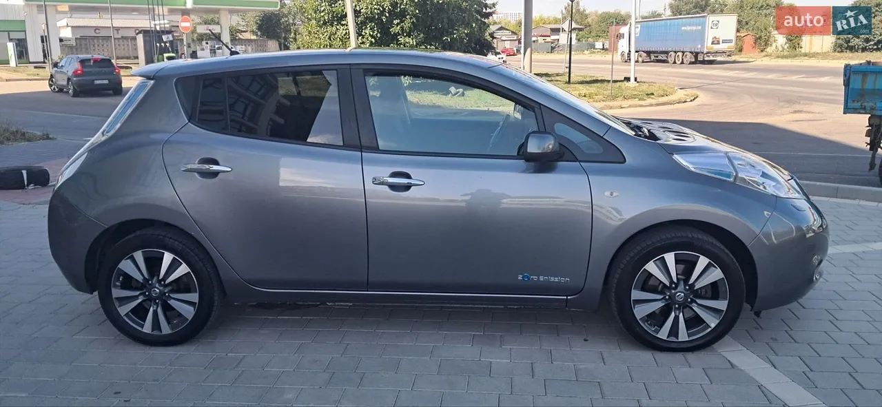 2014 Nissan Leaf - мініатюра 5