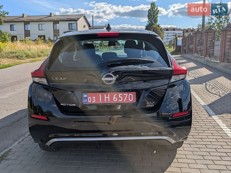 Хэтчбек Nissan Leaf 2023 в Ровно