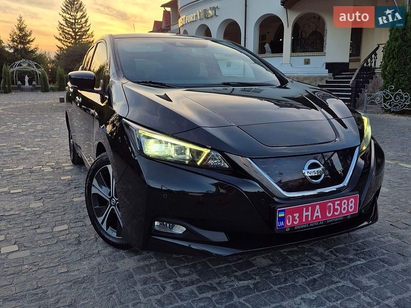 Хэтчбек Nissan Leaf 2018 в Золочеве