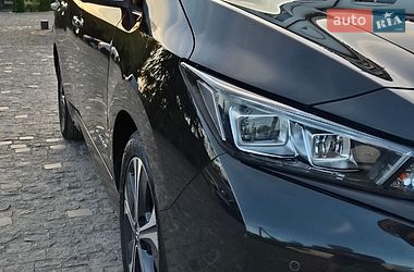 Хэтчбек Nissan Leaf 2018 в Золочеве