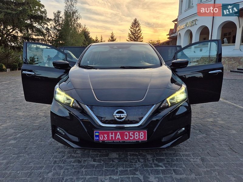 Хэтчбек Nissan Leaf 2018 в Золочеве