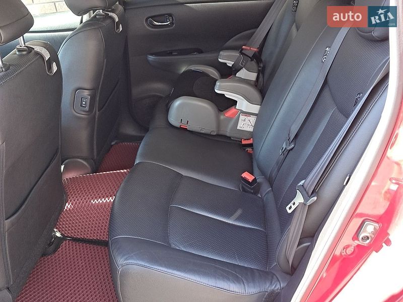 Хэтчбек Nissan Leaf 2013 в Черкассах фото 13 Хэтчбек Nissan Leaf 2013 в Черкассах