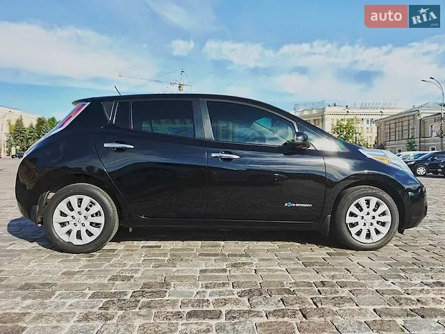 2015 Nissan Leaf - мініатюра 4