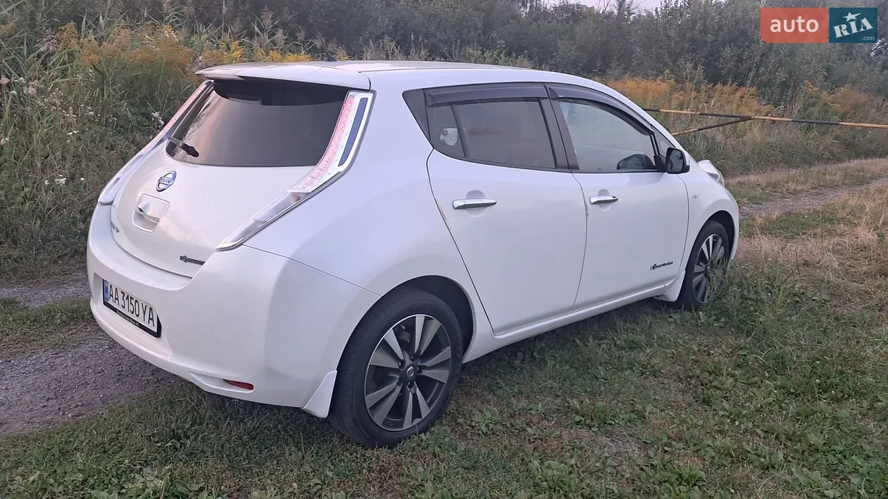 2016 Nissan Leaf - мініатюра 3