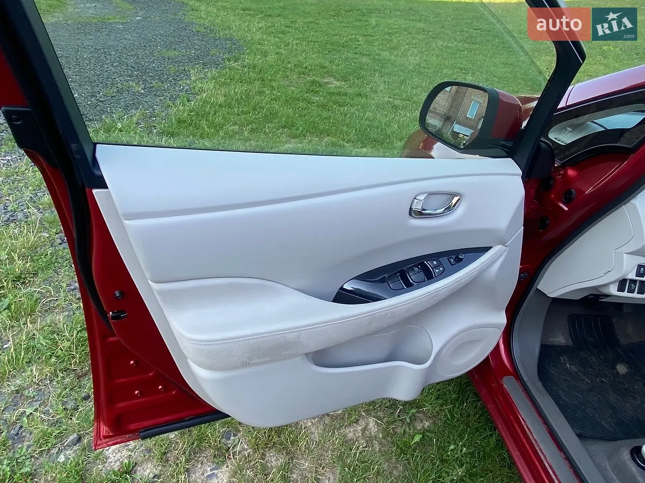 2012 Nissan Leaf - мініатюра 5