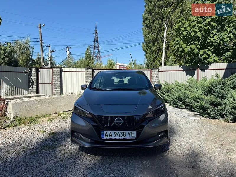 Nissan Leaf 2025