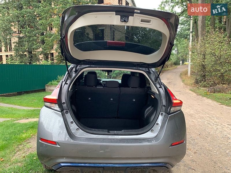 Хэтчбек Nissan Leaf 2021 в Ирпене
