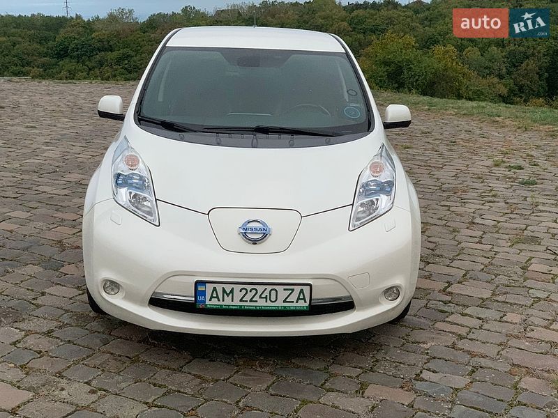 Хэтчбек Nissan Leaf 2014 в Житомире