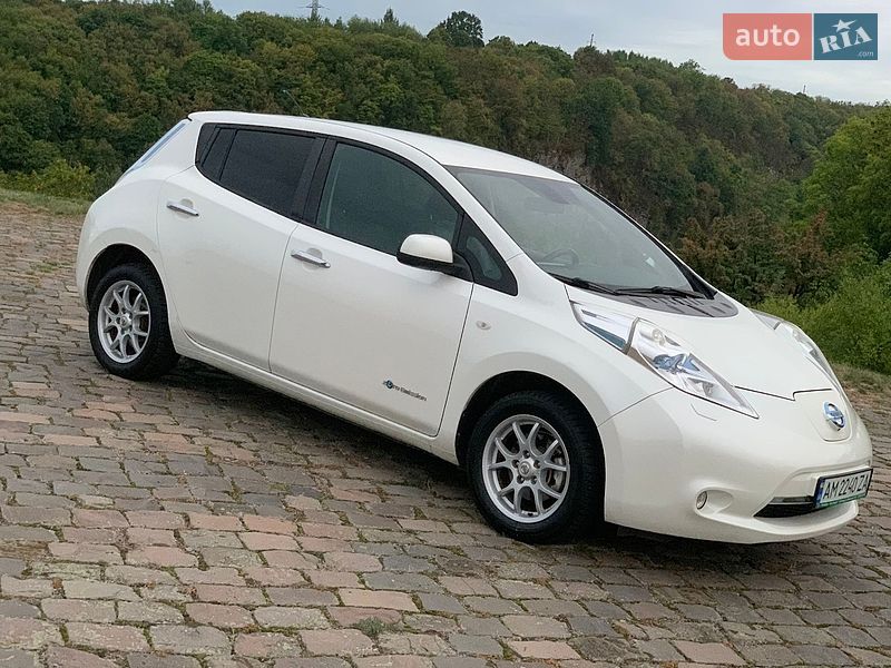 Хэтчбек Nissan Leaf 2014 в Житомире