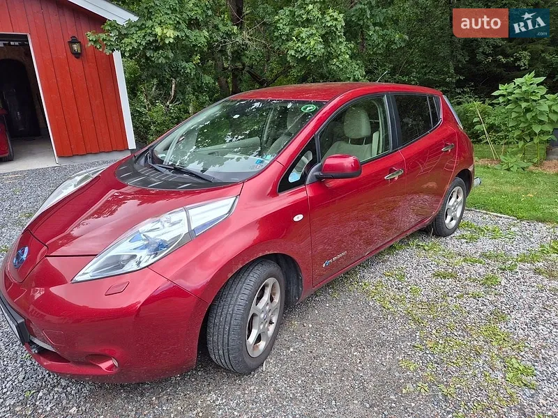 Nissan Leaf 2011