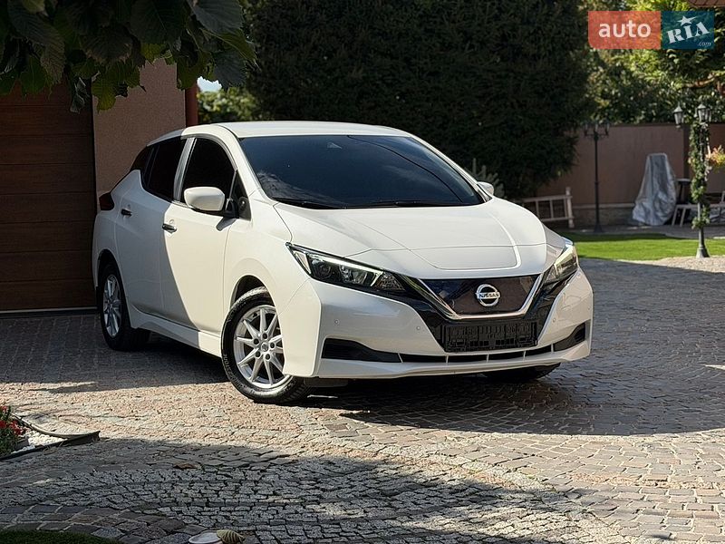 Хэтчбек Nissan Leaf 2022 в Мукачево