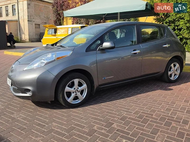 Nissan Leaf