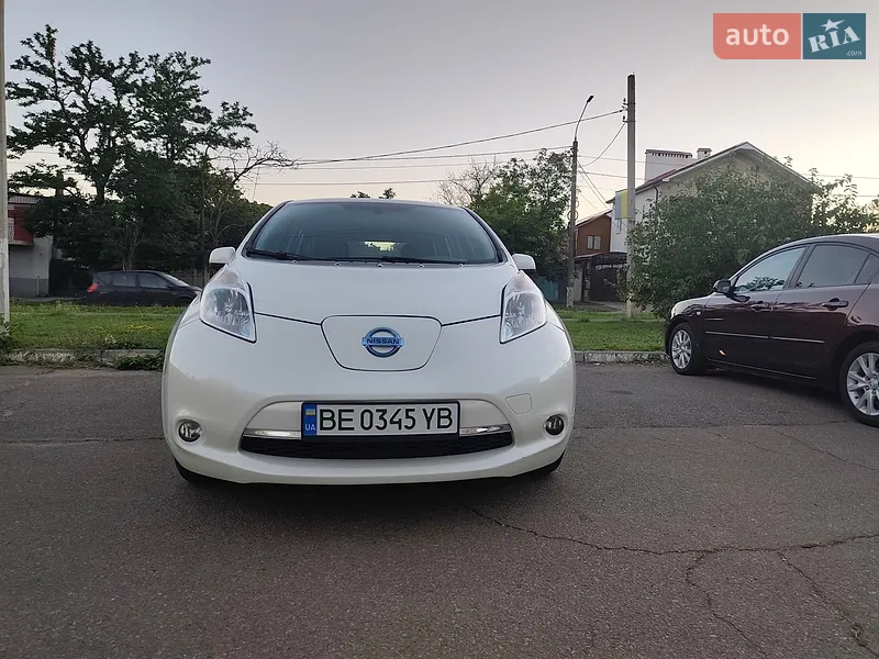 Nissan Leaf 2011