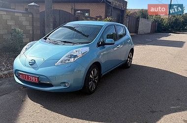 Nissan Leaf  2015