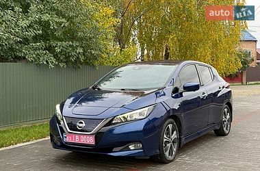 Nissan Leaf  2020