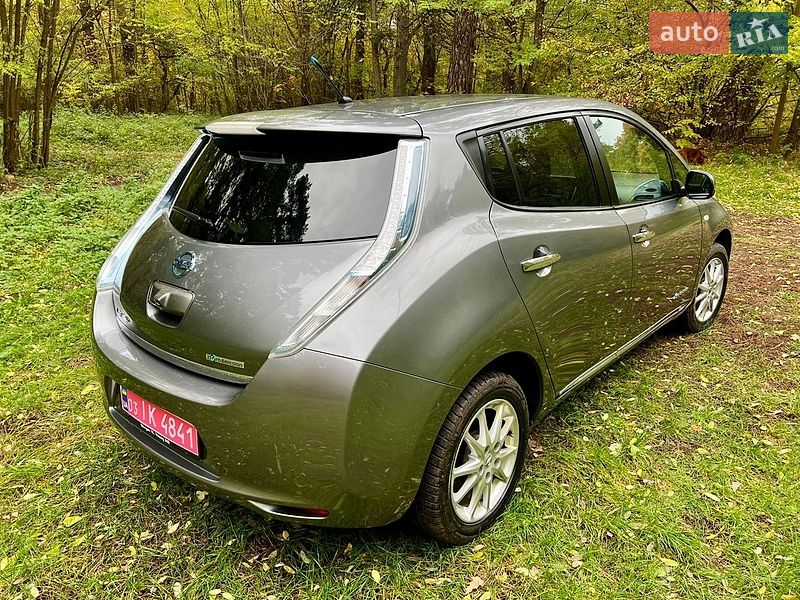 Хэтчбек Nissan Leaf 2014 в Бродах