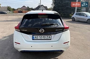 Хэтчбек Nissan Leaf 2018 в Днепре