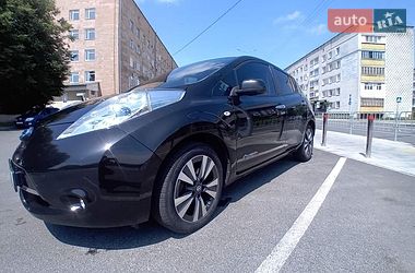 Nissan Leaf  2015
