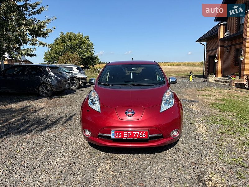 Хэтчбек Nissan Leaf 2014 в Луцке