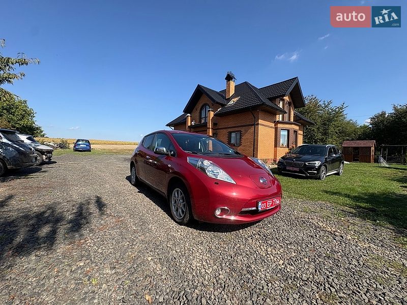 Хэтчбек Nissan Leaf 2014 в Луцке
