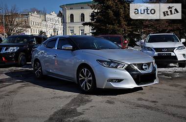 Nissan Maxima  2015