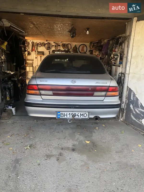 Nissan Maxima 1995