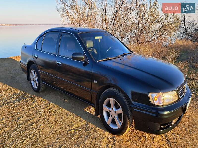 Nissan Maxima 1995 року в Одесі