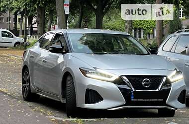 Nissan Maxima  2018